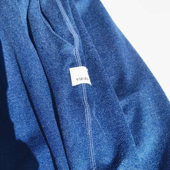 SOLD ELSEWHERE Vuori women jogger with pockets- Medium TEAL GREEN/BLUE - Picture 2 of 5